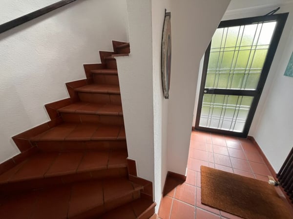 LOSONE - CASA BIFAMILIARE CON GRANDE GIARDINO 15