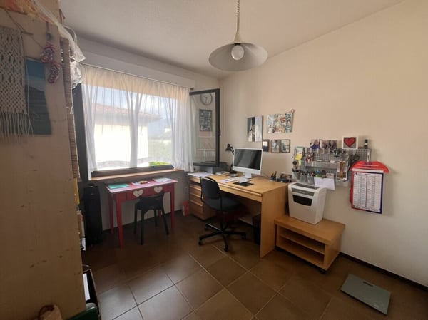 LOSONE - CASA BIFAMILIARE CON GRANDE GIARDINO 14