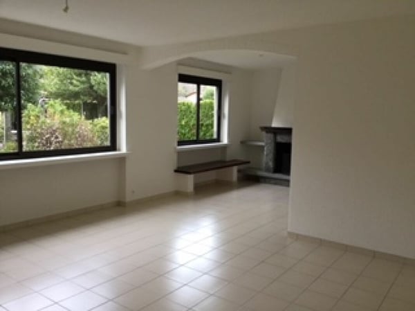 LOSONE - CASA BIFAMILIARE CON GRANDE GIARDINO 19