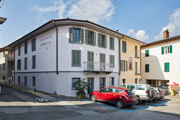 STABIO SPAZI COMMERCIALI MODERNI IN CASA D’EPOCA 4