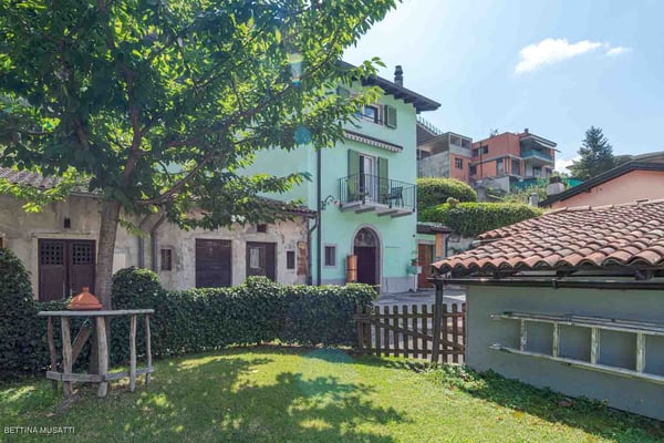 CAPOLAGO – TRADITIONELLES HAUS MIT WEINKELLER: TRADITION UND ERHOLUNG 13