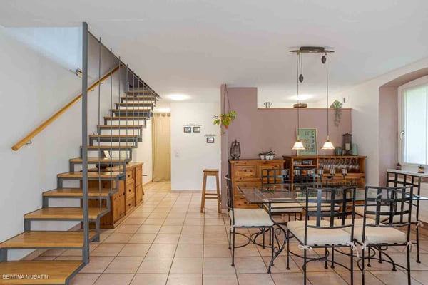 CAPOLAGO – TRADITIONELLES HAUS MIT WEINKELLER: TRADITION UND ERHOLUNG 3