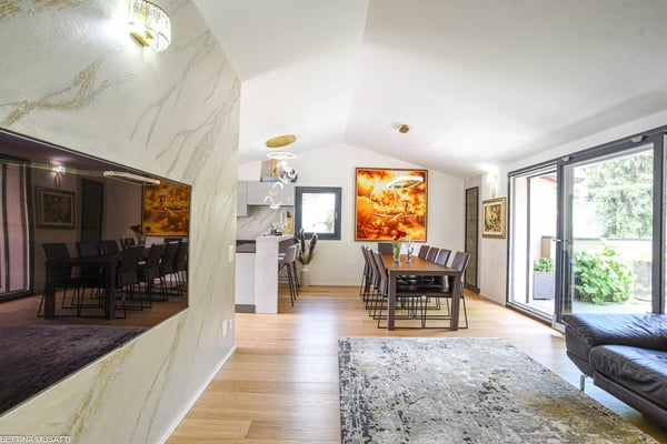 VACALLO – ATTICO ESCLUSIVO CON TERRAZZE PANORAMICHE E JACUZZI IN POSIZIONE PRESTIGIOSA 7