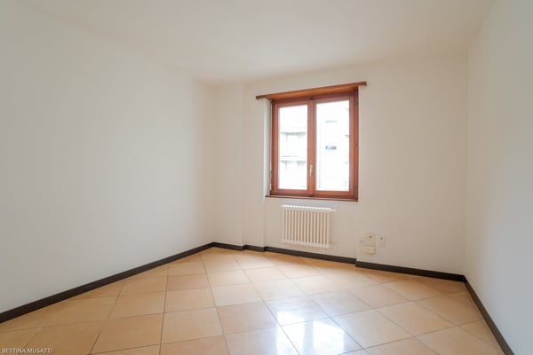 CHIASSO ZENTRUM – 1.5 LOKALE IN DER CORSO SAN GOTTARDO ZU VERMIETEN 8