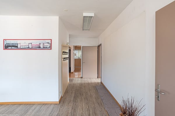 CHIASSO – SPAZIOSO UFFICIO 6