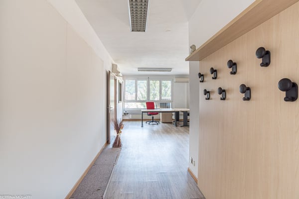 CHIASSO – SPAZIOSO UFFICIO 5