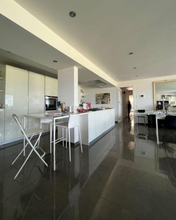 GORDOLA – PENTHOUSE 4.5 ZIMMER, PANORAMABLICK AUF DEN LANGEN SEE/ZWEITE WOHNUNG 4