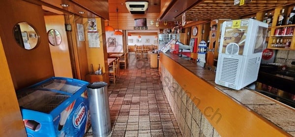 Vendesi locale commerciale / ristorante - Mendrisio 3