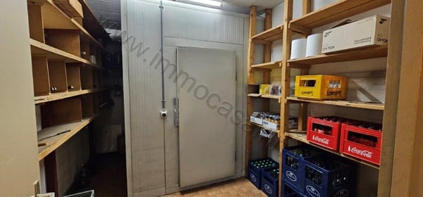 Vendesi locale commerciale / ristorante - Mendrisio 6