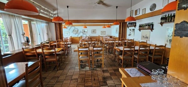 Vendesi locale commerciale / ristorante - Mendrisio 1