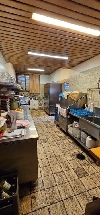 Vendesi locale commerciale / ristorante - Mendrisio 5