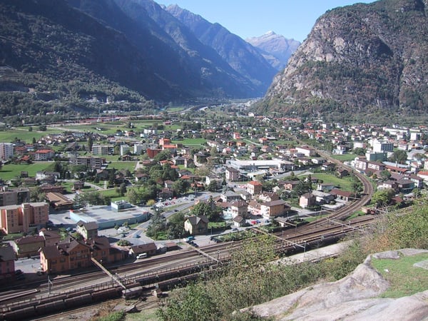 Biasca - Terreno edificabile R4, posizione strategica / Baugrundstück R4, strategische Lage 1