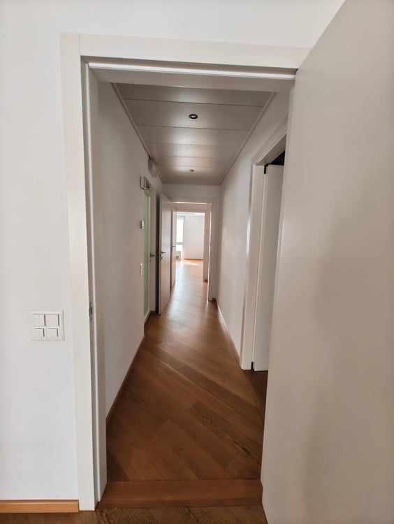 Ufficio luminoso e modulabile in posizione centrale 8