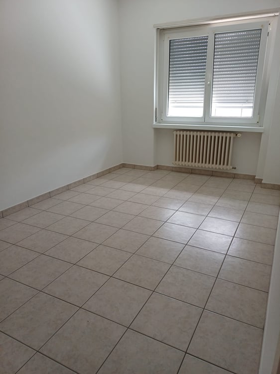 Appartamento 3.5 locali in zona tranquilla e centrale 10