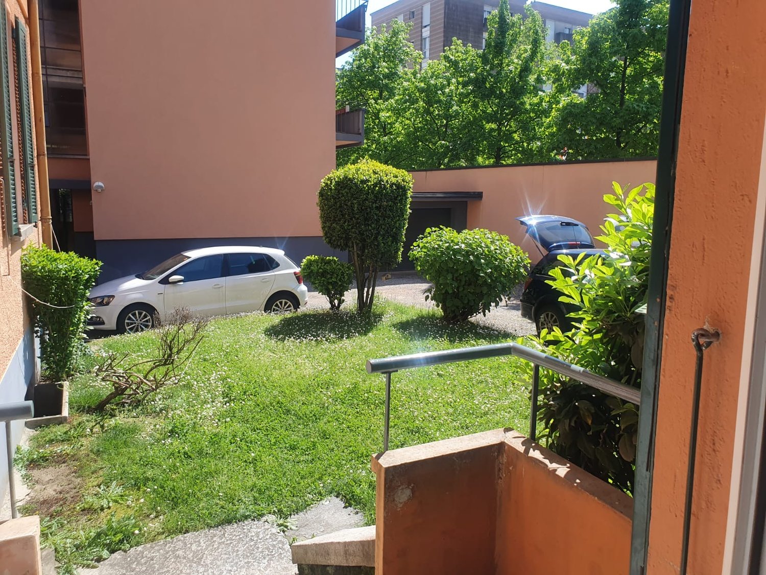 Bild Affittasi 4.5 locali con giardino privato – Viganello, Via Molinazzo 9