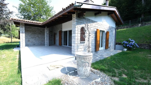 Tesserete - Casa immersa nel verde 8