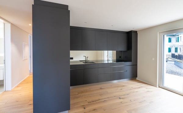 Lichtdurchflutete 4.5-Zimmer-Neubauwohnung mit grosser Terrasse im Rosengarten Brunnen 6
