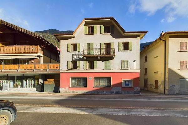 Ristorante con alloggi / immobile convertibile nella natura montana 1