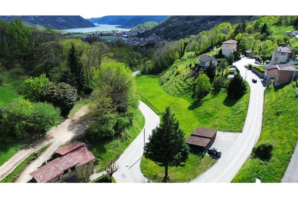 Terreno Edificabile con versatili opportunità 1