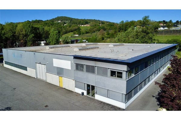 Edificio industriale con potenziale di espansione 1