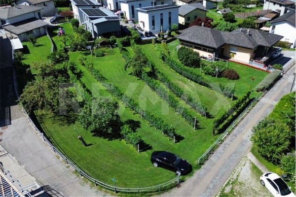 Terreno edificabile in zona residenziale esclusiva a Roveredo (GR) 1