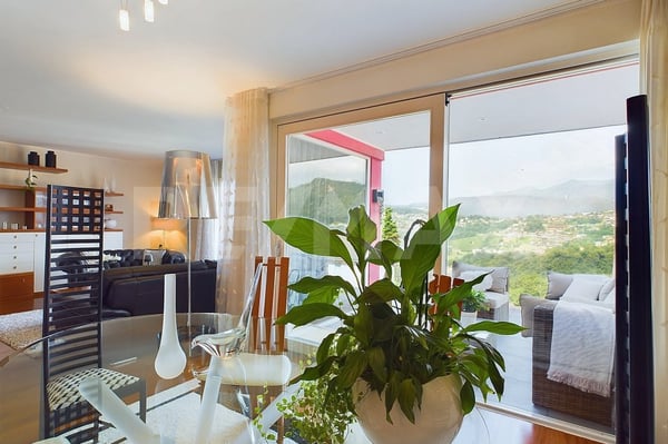 Vivere il panorama in casa luminosa e moderna a Lugano-Davesco 1