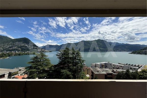 Blick über den See - Renovierte Wohnung mit exklusiver Terrasse in Lugano 1