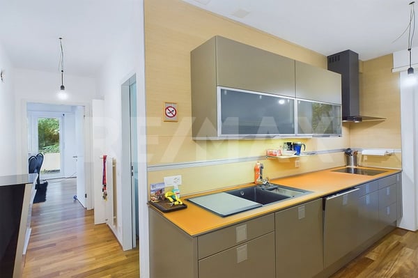 Eleganz und Komfort mit atemberaubender Aussicht - Wohnung in Aldesago 1