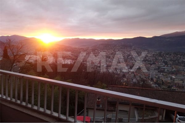 Eleganz und Komfort mit atemberaubender Aussicht - Wohnung in Aldesago 2