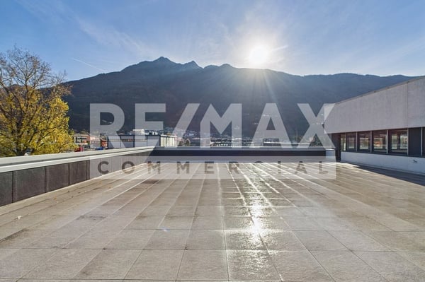 Gewerbeobjekt mit eine grosszügige Panoramadachterasse 1