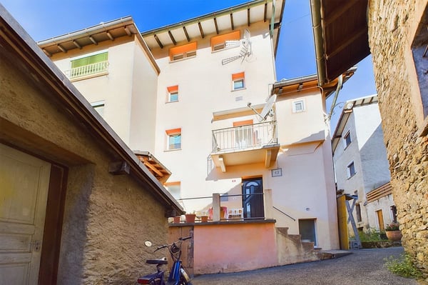 Luminosa casa di 5 12 locali anche residenza secondaria 2