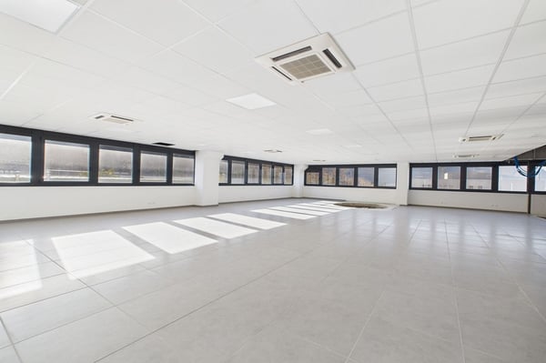 Occasione unica nuovo stabile commerciale in vendita prima occupazione 2