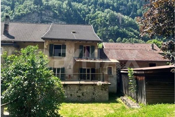 Per gli amanti delle ristrutturazioni. Fai rivivere una tipica casa ticinese 1