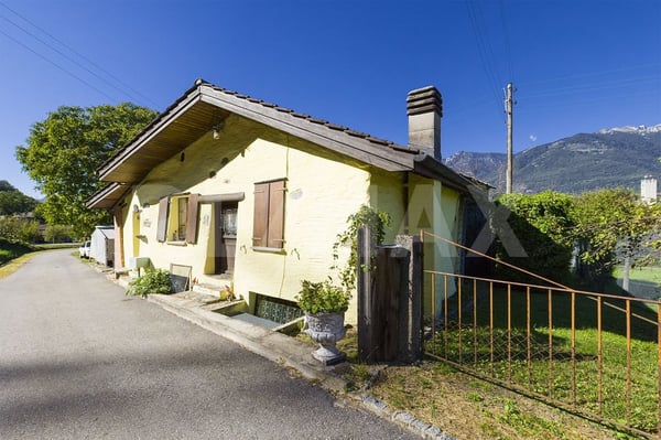 Casa unifamiliare rustica tra i vigneti e la montagna 1
