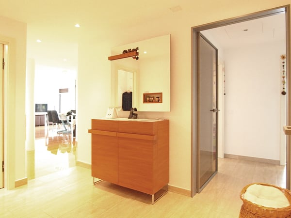 3775 - LUMINOSO AMPIO APPARTAMENTO CON GIARDINO E VISTA APERTA 10