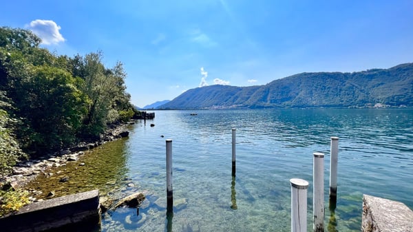 3726 - DIRECTLY ON THE LAKE - LUXURIOUS APARTMENTS WITH PRIVATE BEACH 14