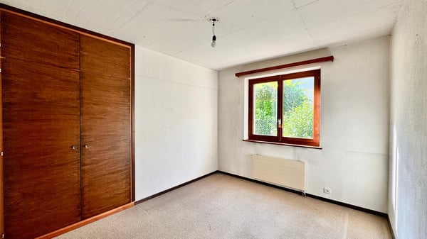 rif. 2018 CASA BIFAMILIARE TICINESE-GRANDE POTENZIALE NEL VERDE CON BOX AUTO 18