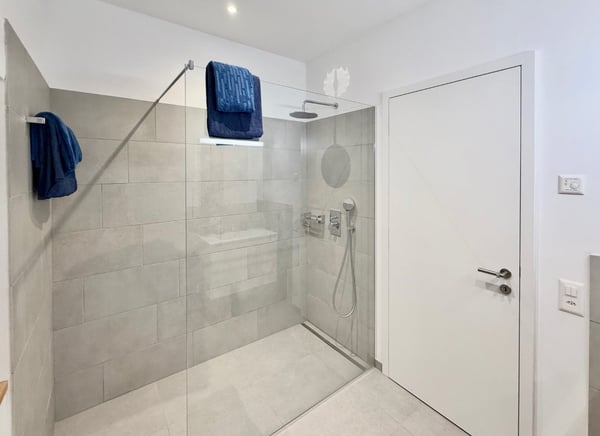 3774 - Neue luxuriöse Zweitwohnsitz am Lago Maggiore 10