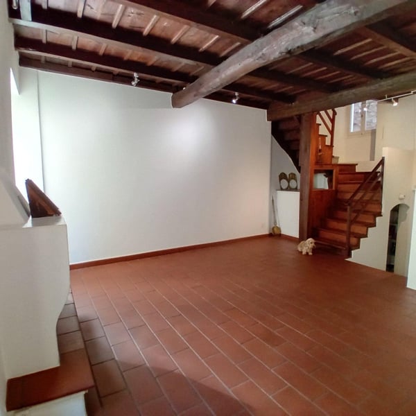 Ref. 2025 - ZWEITWOHNSITZ- TESSINER HAUS - SEPARATEM GARTEN MIT SEESICHT 10