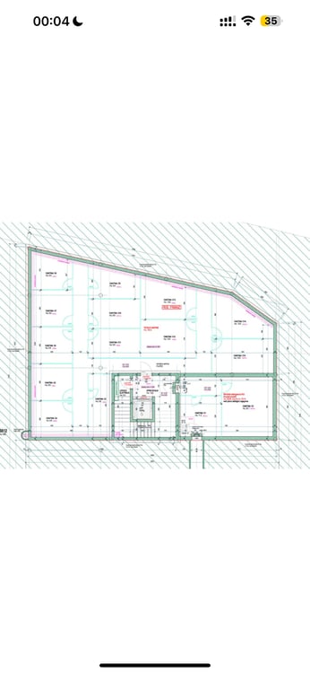 3733 ULTIME OPPORTUNITÀ - SOLUZIONI 2.5 - 3.5 1.5 LOCALI A POCHI PASSI DAL CENTRO 5