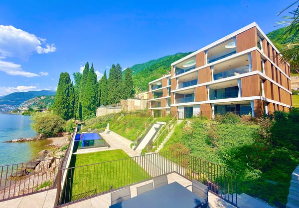 3726 - DIRECTLY ON THE LAKE - ONLY FIRST RESIDENCE - LUXUS APARTMENT WITH PRIVATE BEACH 3