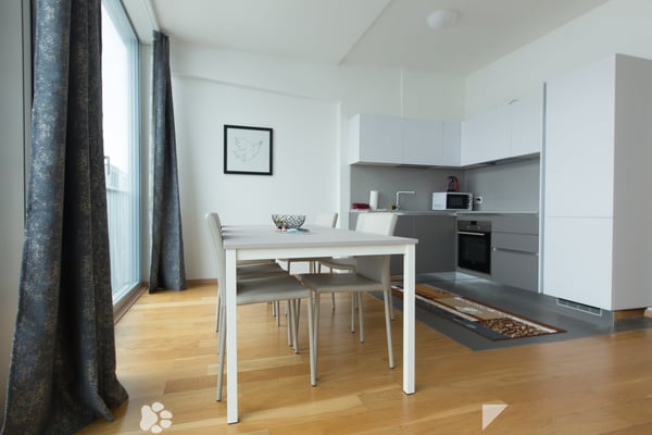Luxuriöse möblierte 3.5-Zimmer-Wohnung mit Service im Zentrum von Biel 3