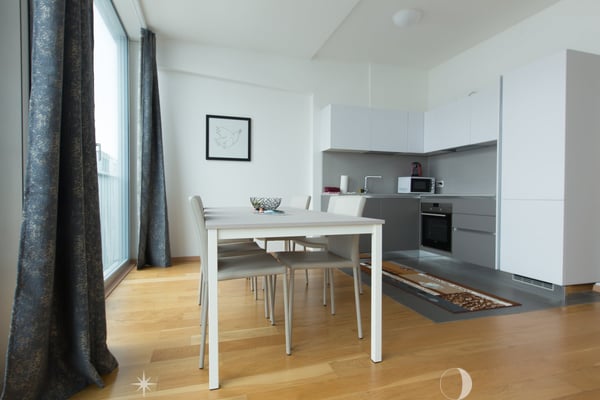 Luxuriöse möblierte 3.5-Zimmer-Wohnung mit Service im Zentrum von Biel 3