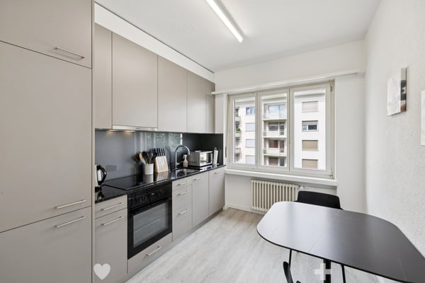 Möblierte 4-Zimmer-Wohnung mit Service im Zentrum Biel/Bienne 3