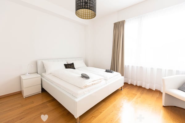 Luxuriöse möblierte 2.5-Zimmer-Wohnung mit Service im Zentrum von Biel 3