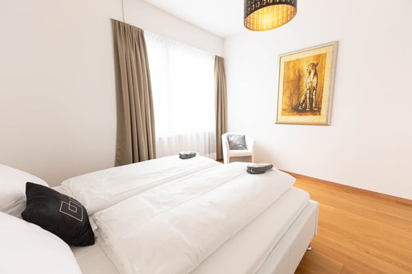 Luxuriöse möblierte 2.5-Zimmer-Wohnung mit Service im Zentrum von Biel 8