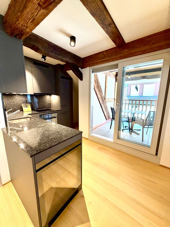 Luxuriöse möblierte Duplex 3.5-Zimmer-Wohnung mit Service in der Altstadt von Luzern 12