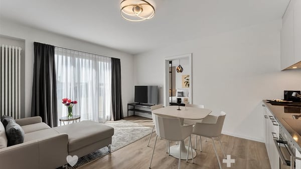 Moderne möblierte 2-Zimmer-Wohnung mit Service und Balkon in Biel 3