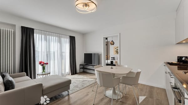 Moderne möblierte 2-Zimmer-Wohnung mit Service und Balkon in Biel 3