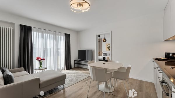 Moderne möblierte 2-Zimmer-Wohnung mit Service und Balkon in Biel 3
